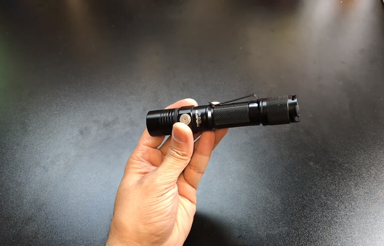 thrunite tc12-v2 flashlight