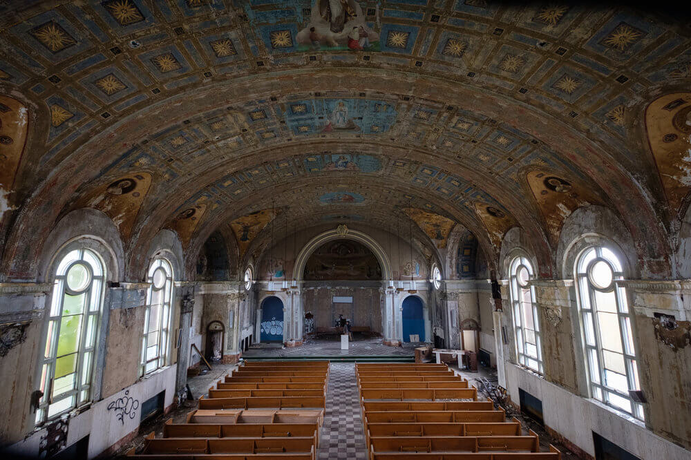 old abandoned church 