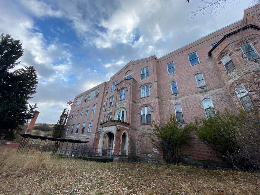 abandoned hospital