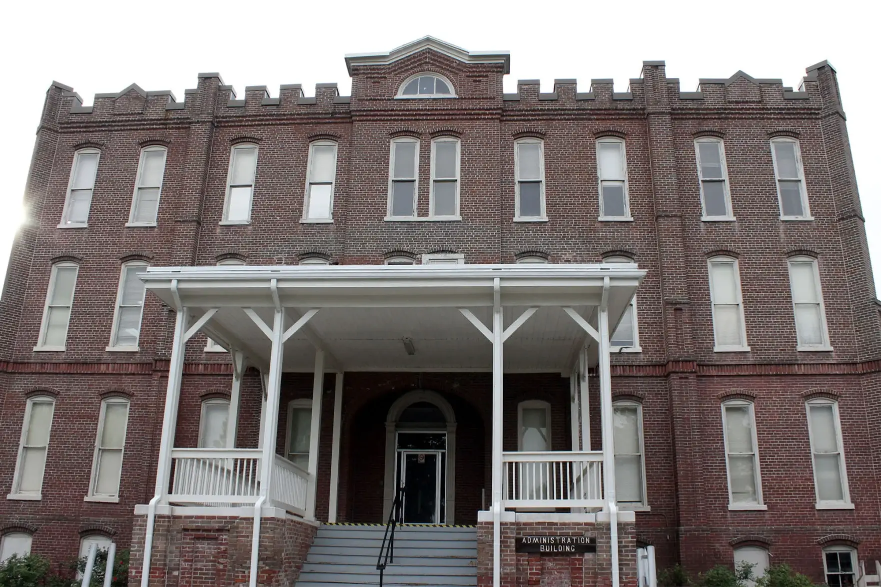 abandoned hospital in Knoxville Tennessee