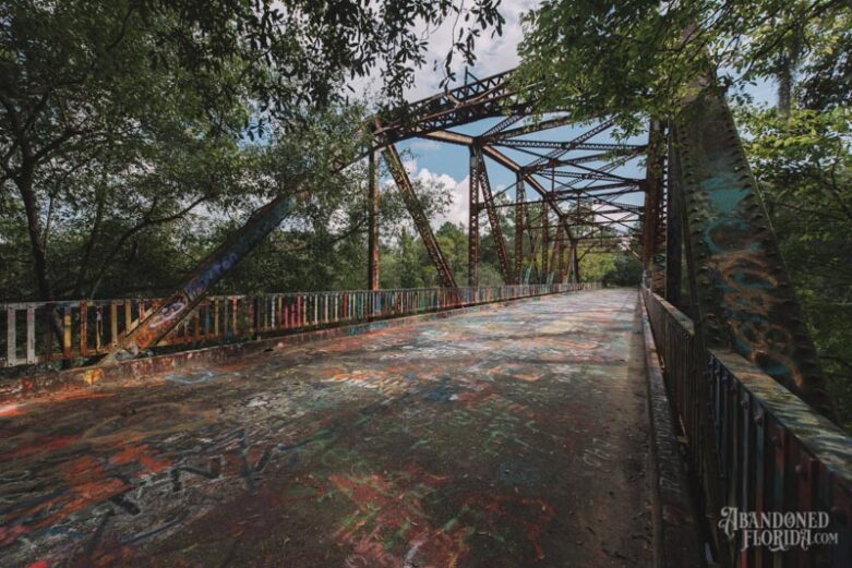 graffiti bridge in florida