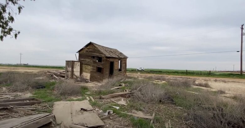 empty house in bakersfield