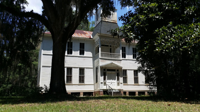 abandoned school in florida